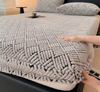 Cozy Plush Coral Fleece Fitted Bed Sheet with 360° Elastic Band